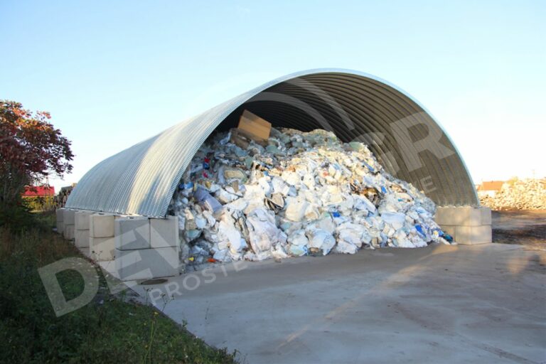 boks, zadaszenie, wiata stalowa, łukowa na odpady i recycling | develagro